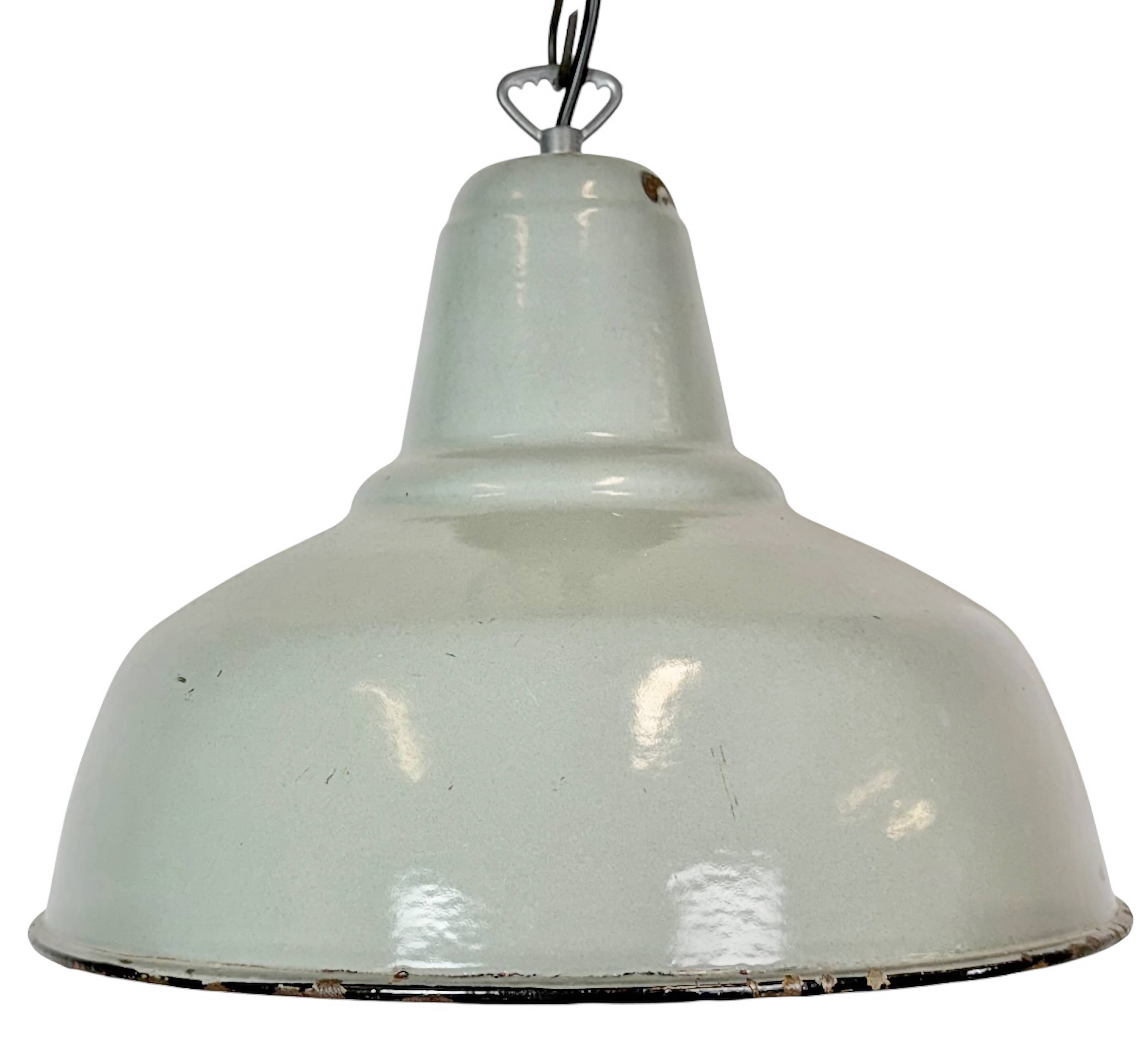 Lampe suspendue en émail gris industriel, années 1960