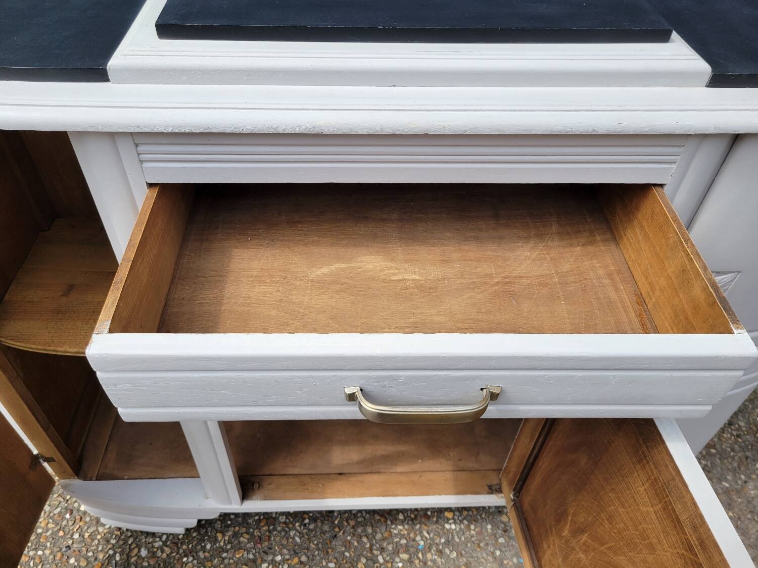 1930 Art Deco sideboard with floral motifs and marble top
