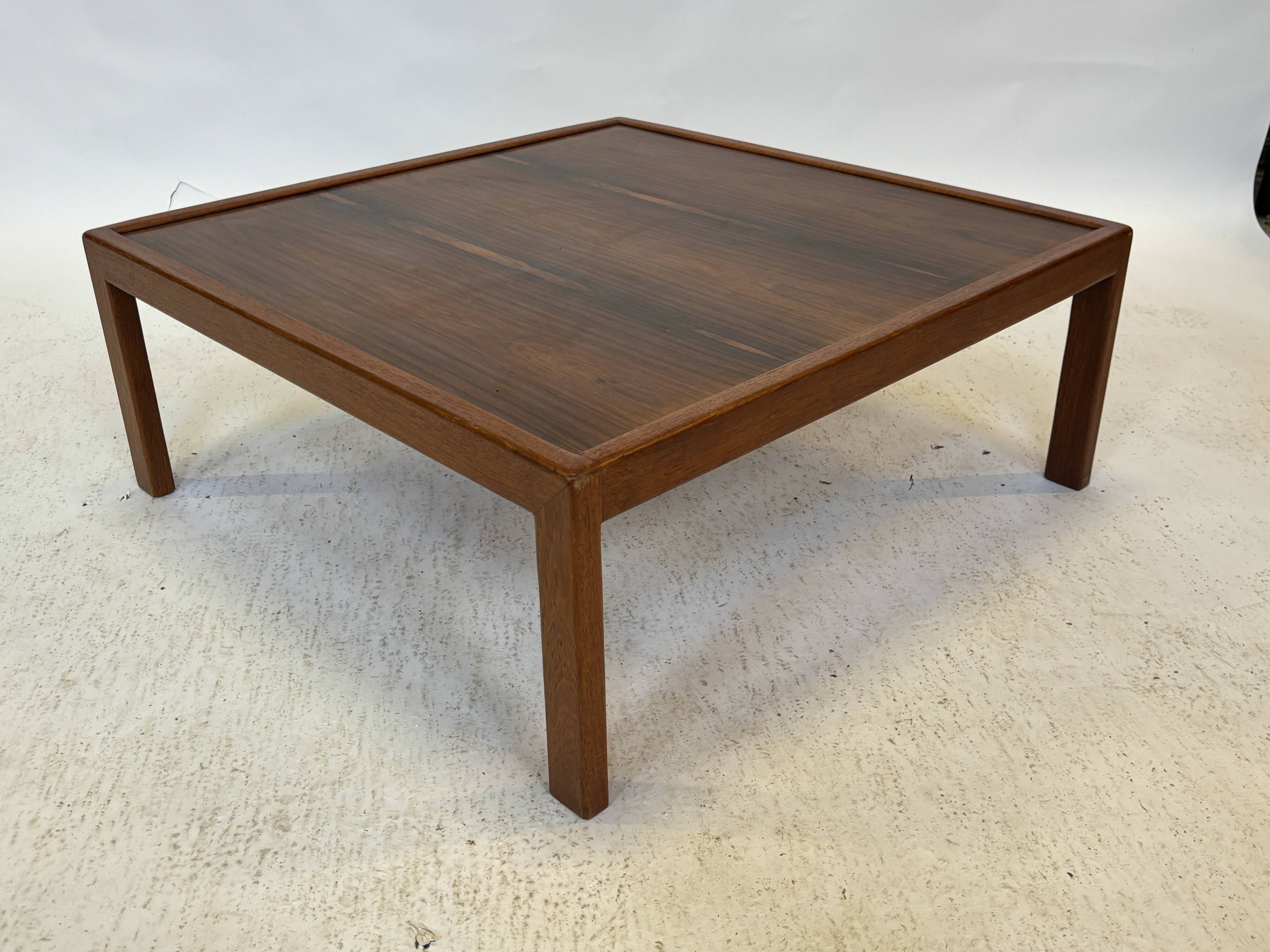 Vintage coffee table rosewood 70's design minimalist