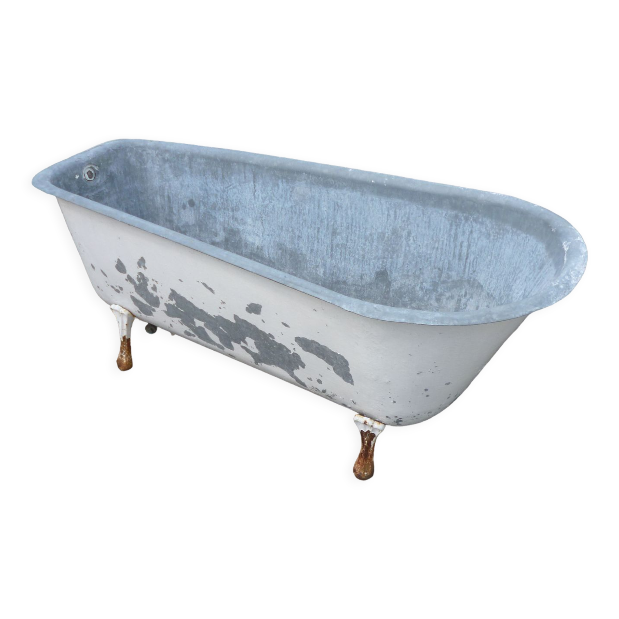 Zinc bathtub