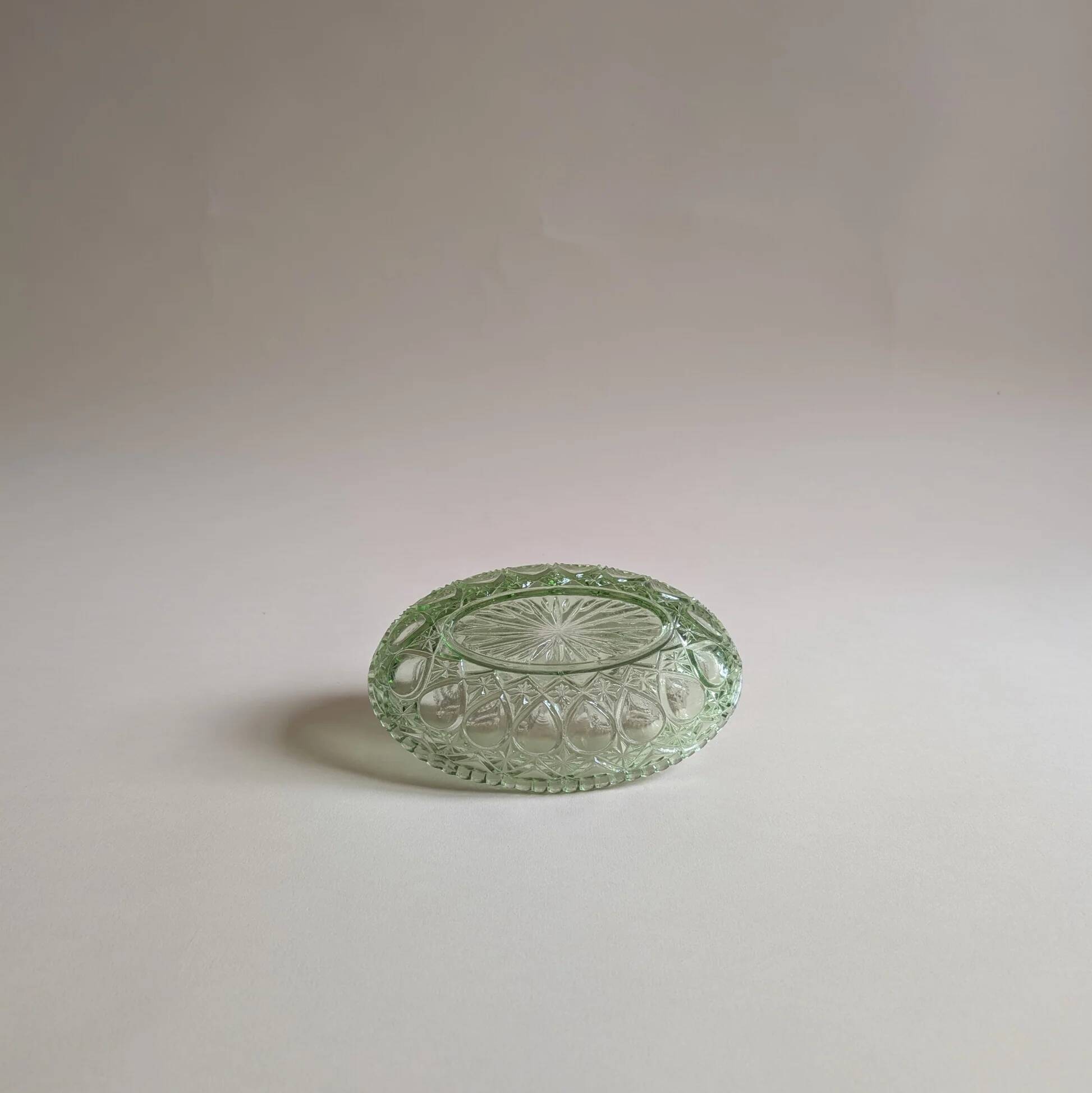 Green glass pocket emptier