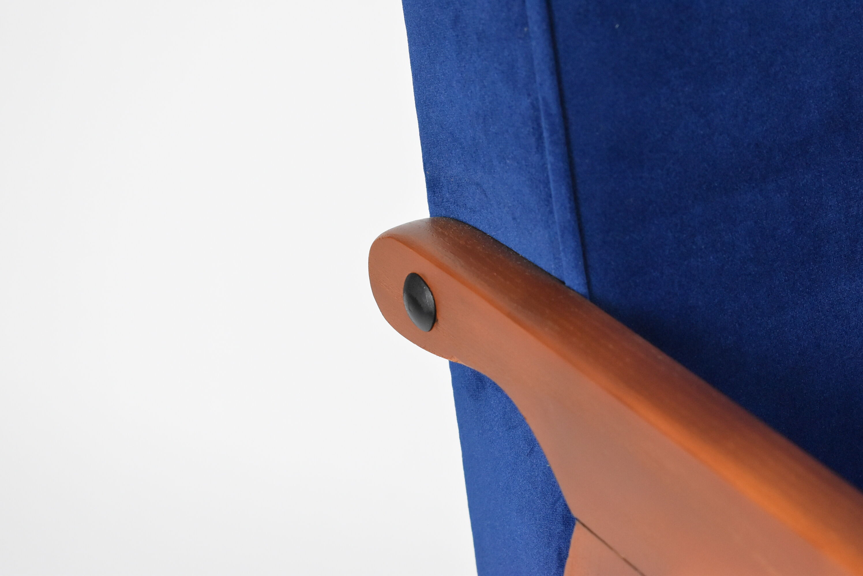 Armchair model 04-b, 70