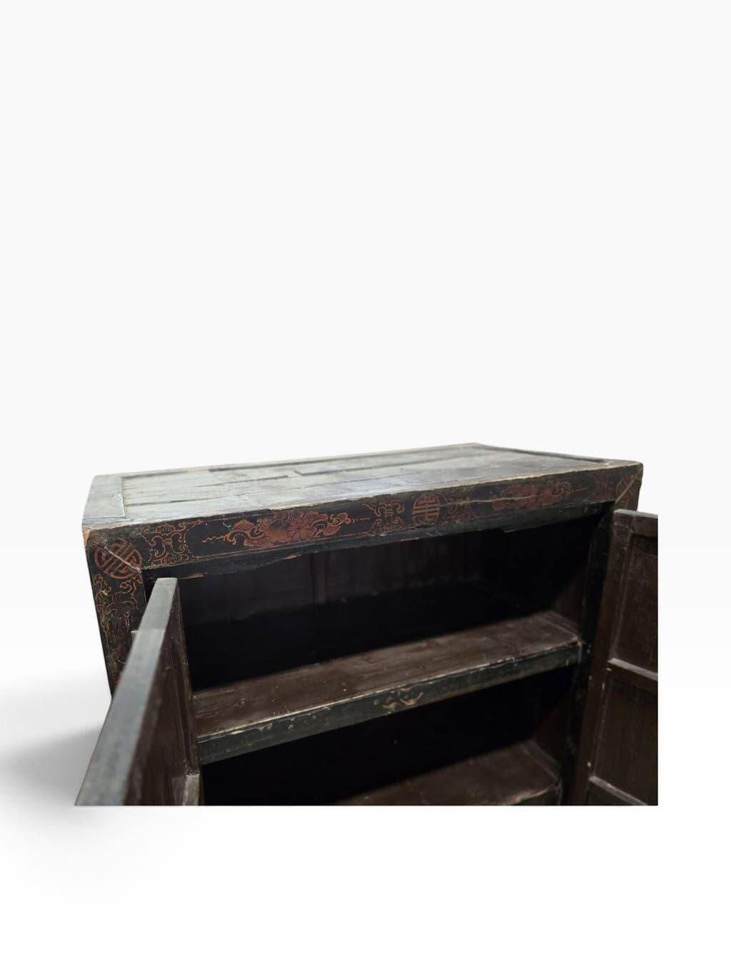 Black and red vintage Chinese furniture / wedding furniture / sideboard