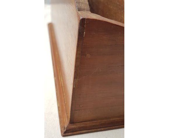 Porte lettres en bois