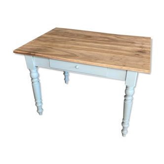 Table wood feet turned