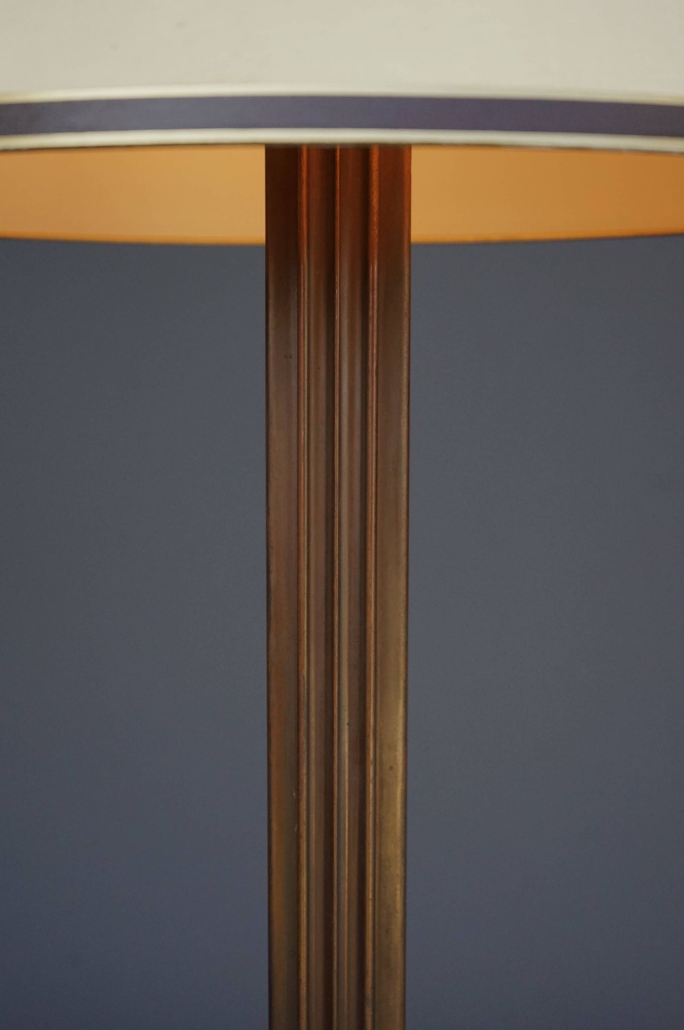 Lampadaire français en bronze. Années 1970