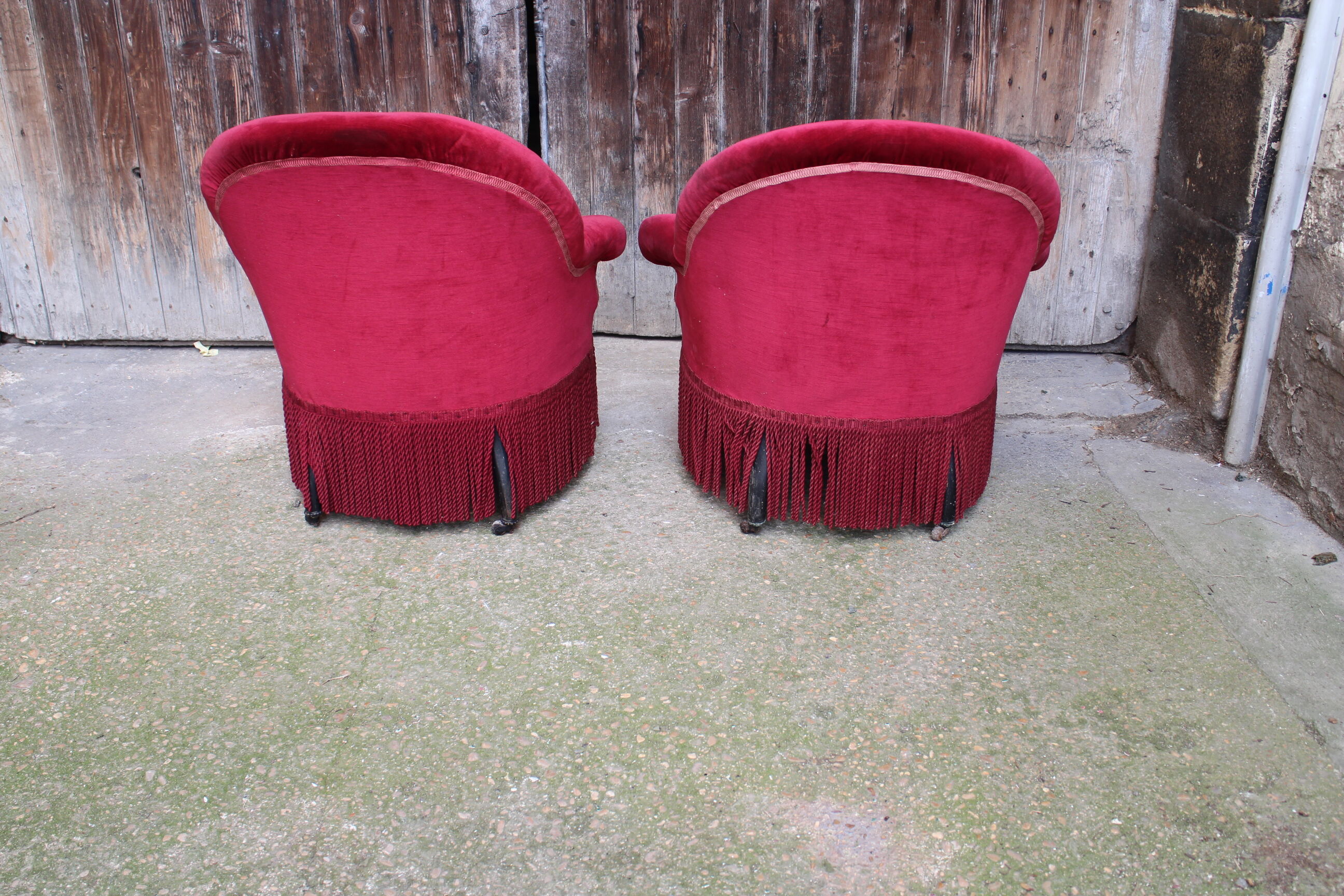 2 red velvet toad armchairs