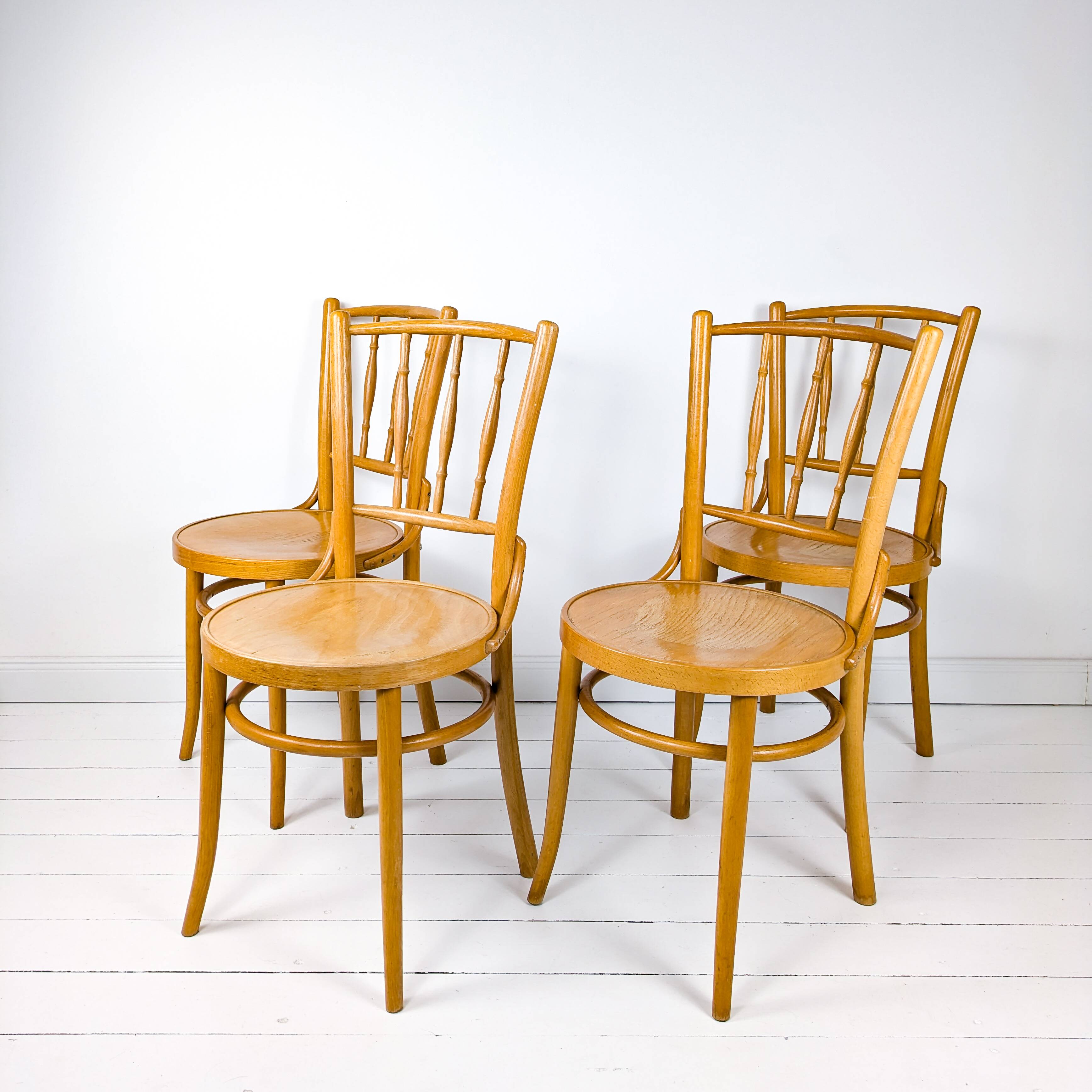 4pcs Vintage Cafe Chair Spacers Chairs Wooden Chair Mid Century Retro Bistro Chair Turned