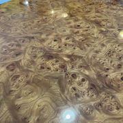 Table basse italienne laque loupe d’orme