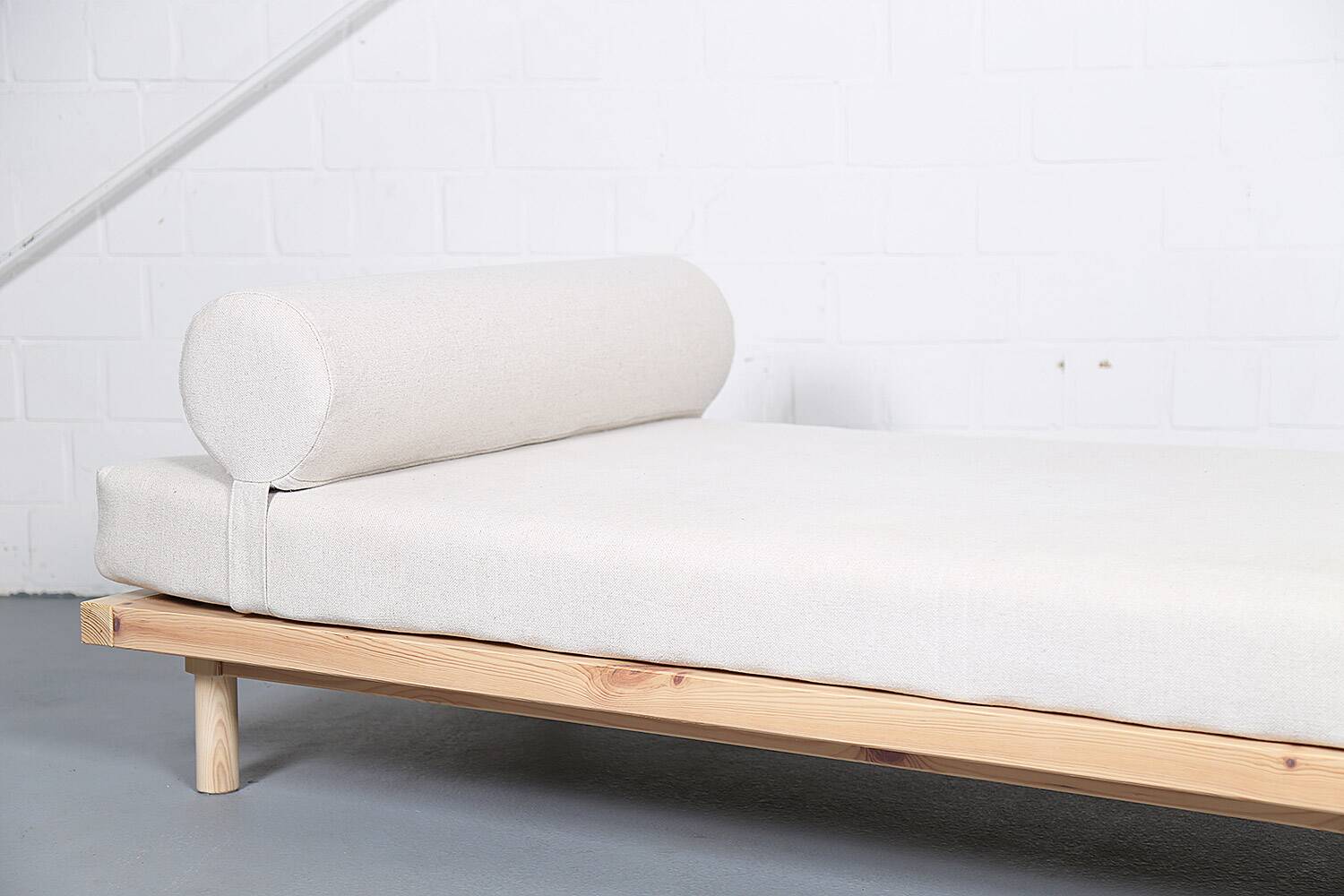 Virgil abloh x ikea design daybed markerad limited