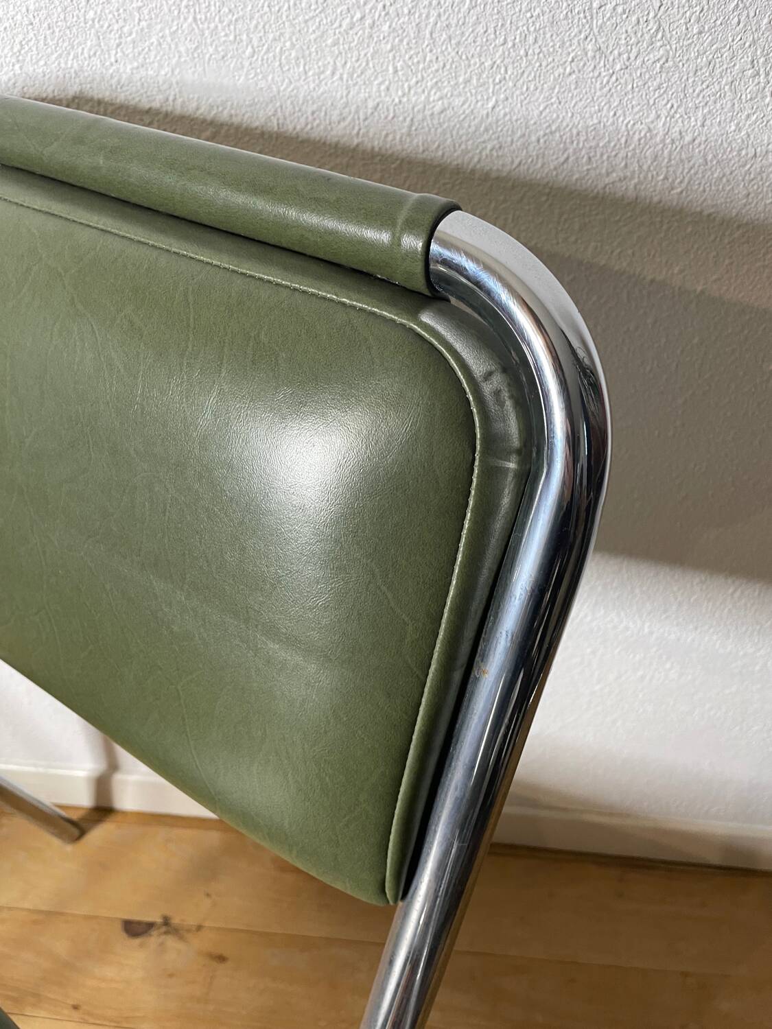 Paire de fauteuils métal chromé vintage année 60/70