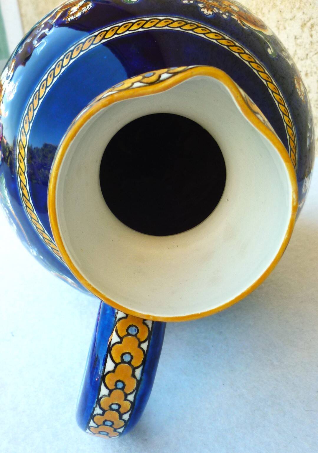 Large pitcher vase, Gien earthenware, Renaissance model, 1940s/50s.