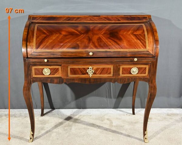 Bureau Cylindre en Acajou et Palissandre, époque Louis XV – 1ère partie XVI