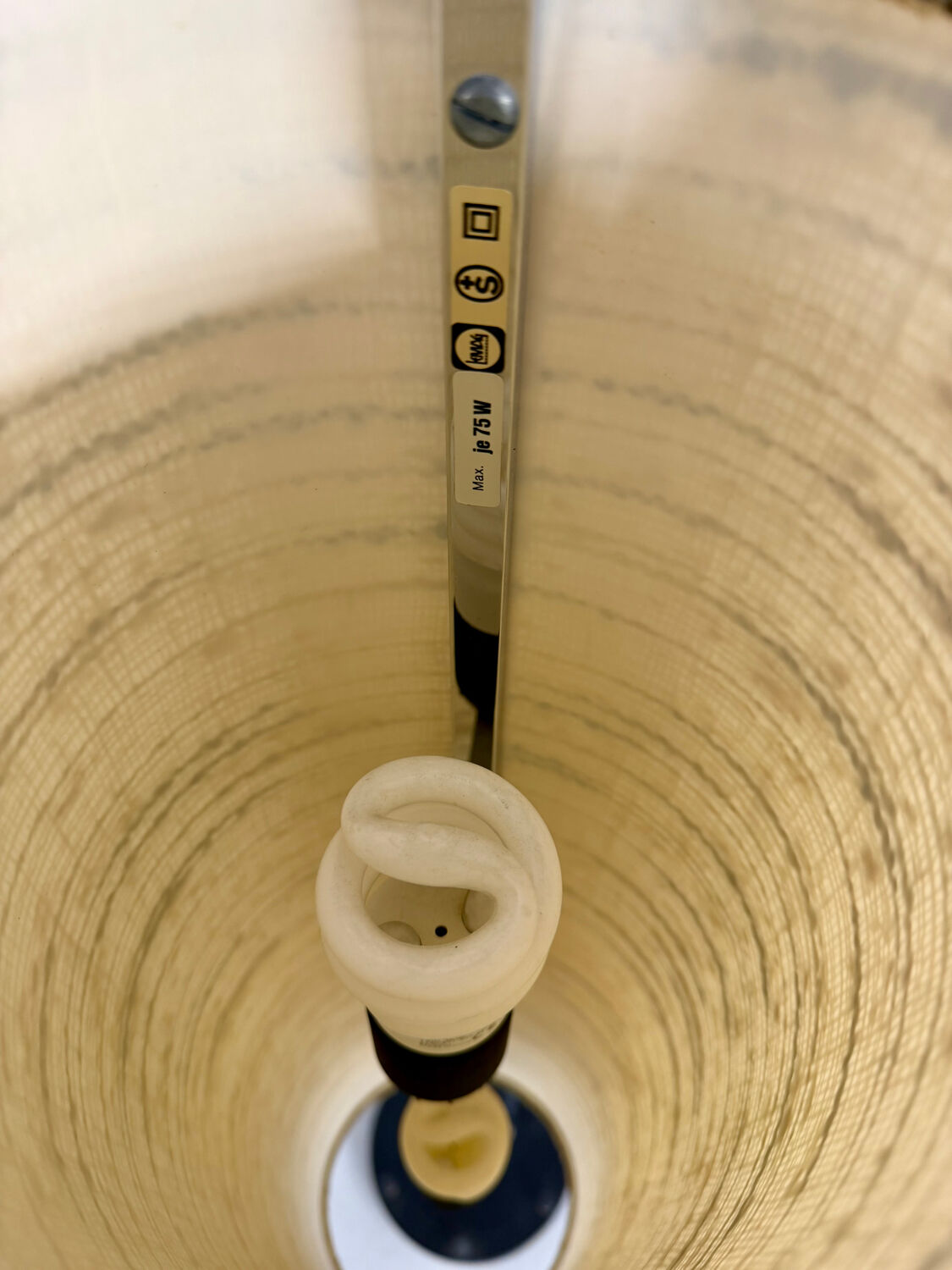 Ancien lampadaire des années 70 design Lemag vintage chromé 