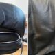 Paire de chaises en cuir italien