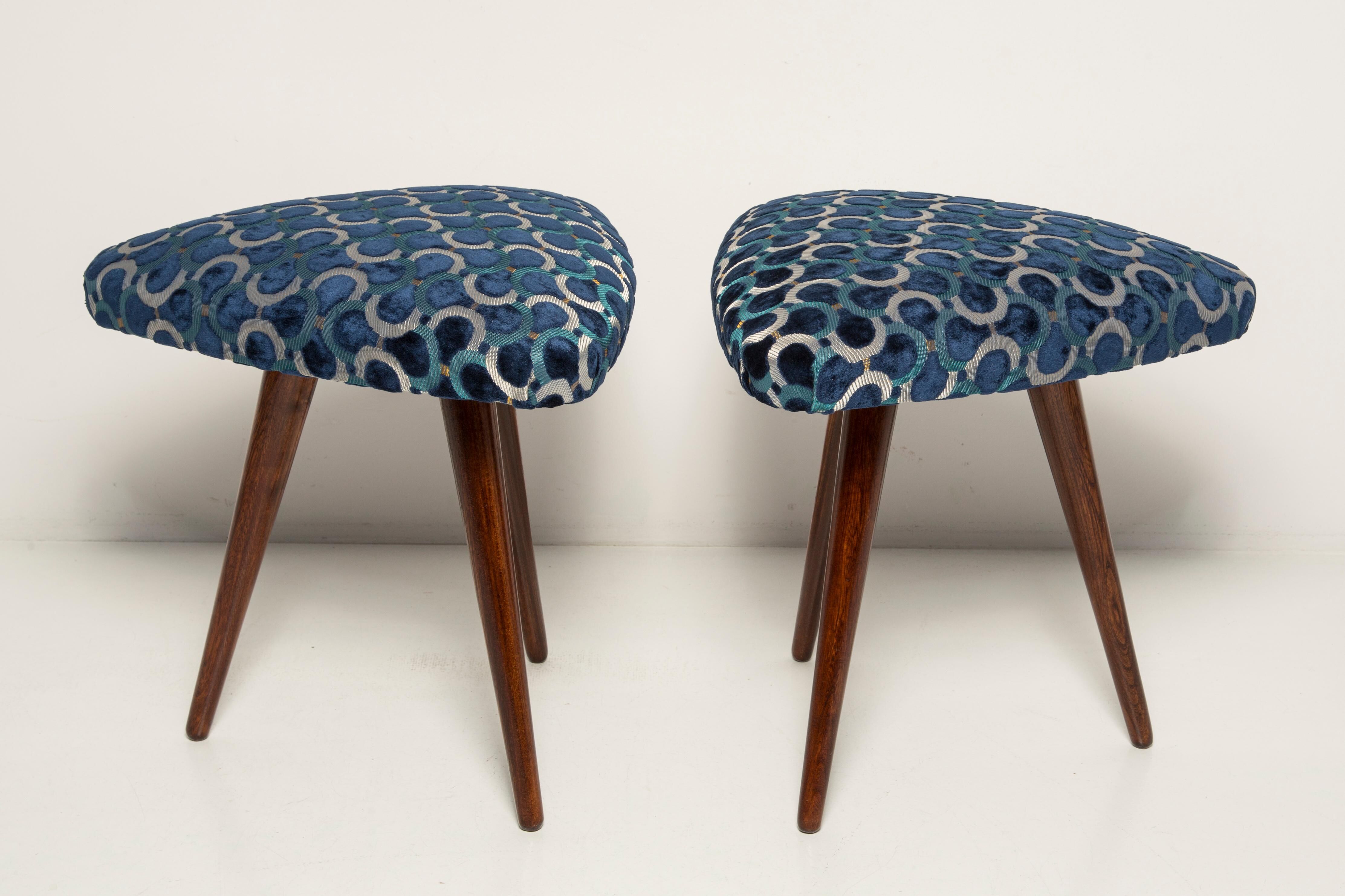 Set of two Scarabeo triangle stools in blue Dedar velvet, mid-century, Europe, 1960s.