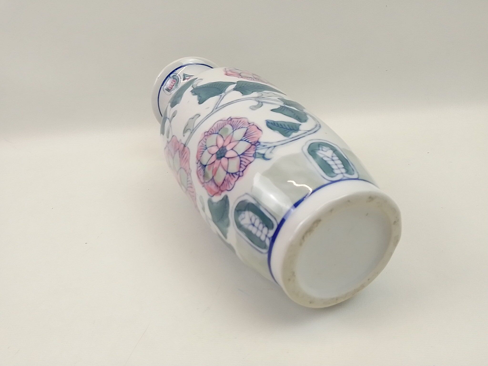 Ceramic vase white deco pink and green flowers 30cm
