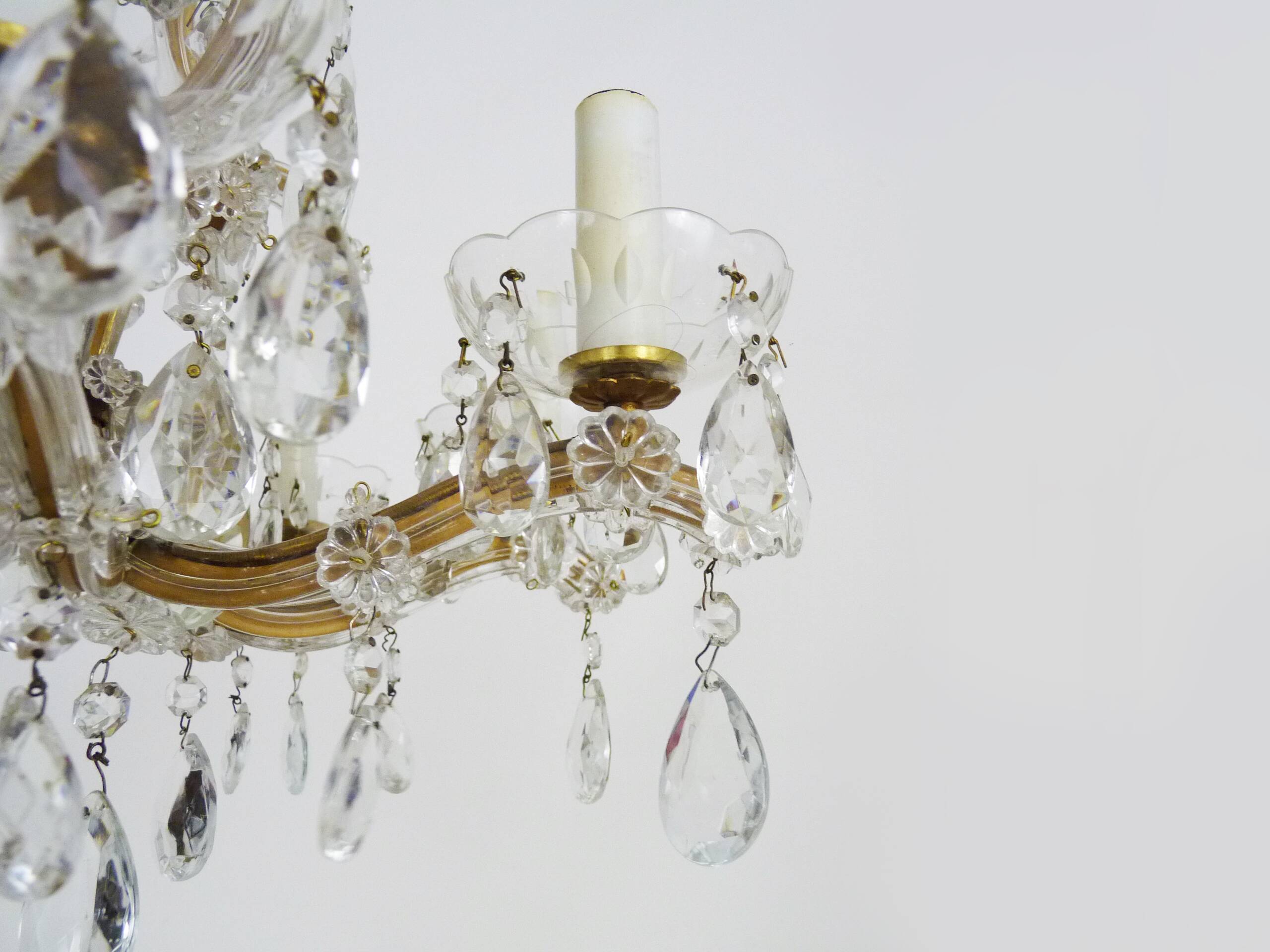 Old chandelier, pendant light, Marie Thérèse light with 9 lights and glass pendants. 1980s