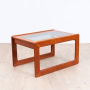 Table basse danoise en teck. Fabricant Komfort Danemark. Années 70