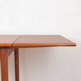 Mid-Century Danish Teak Extendable Dining Table, 1960s.