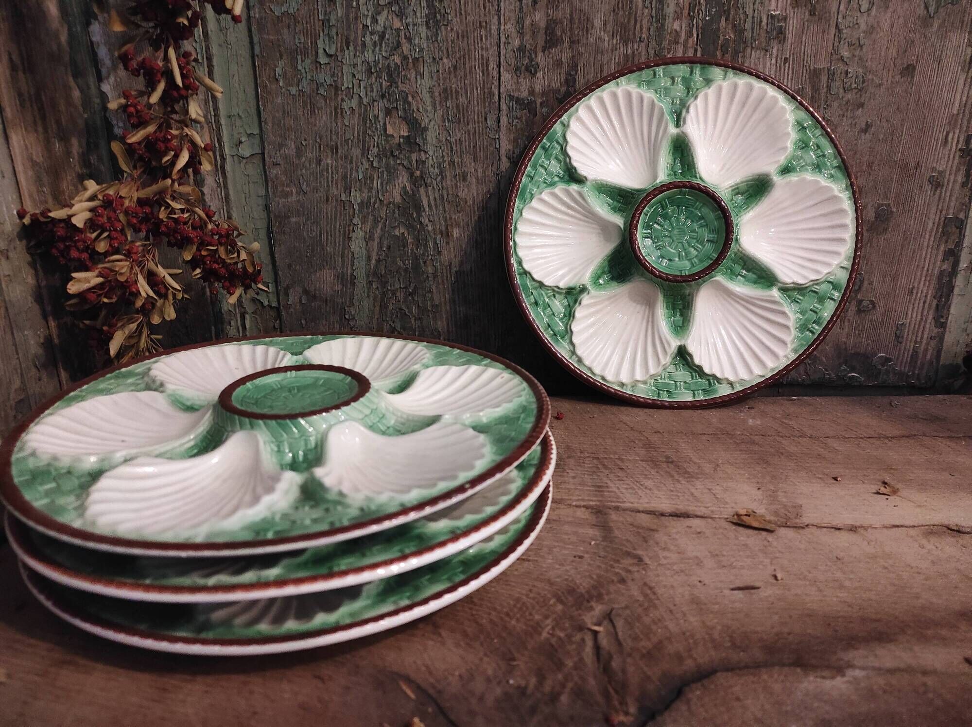 Vintage French Oyster Plate in Majolica