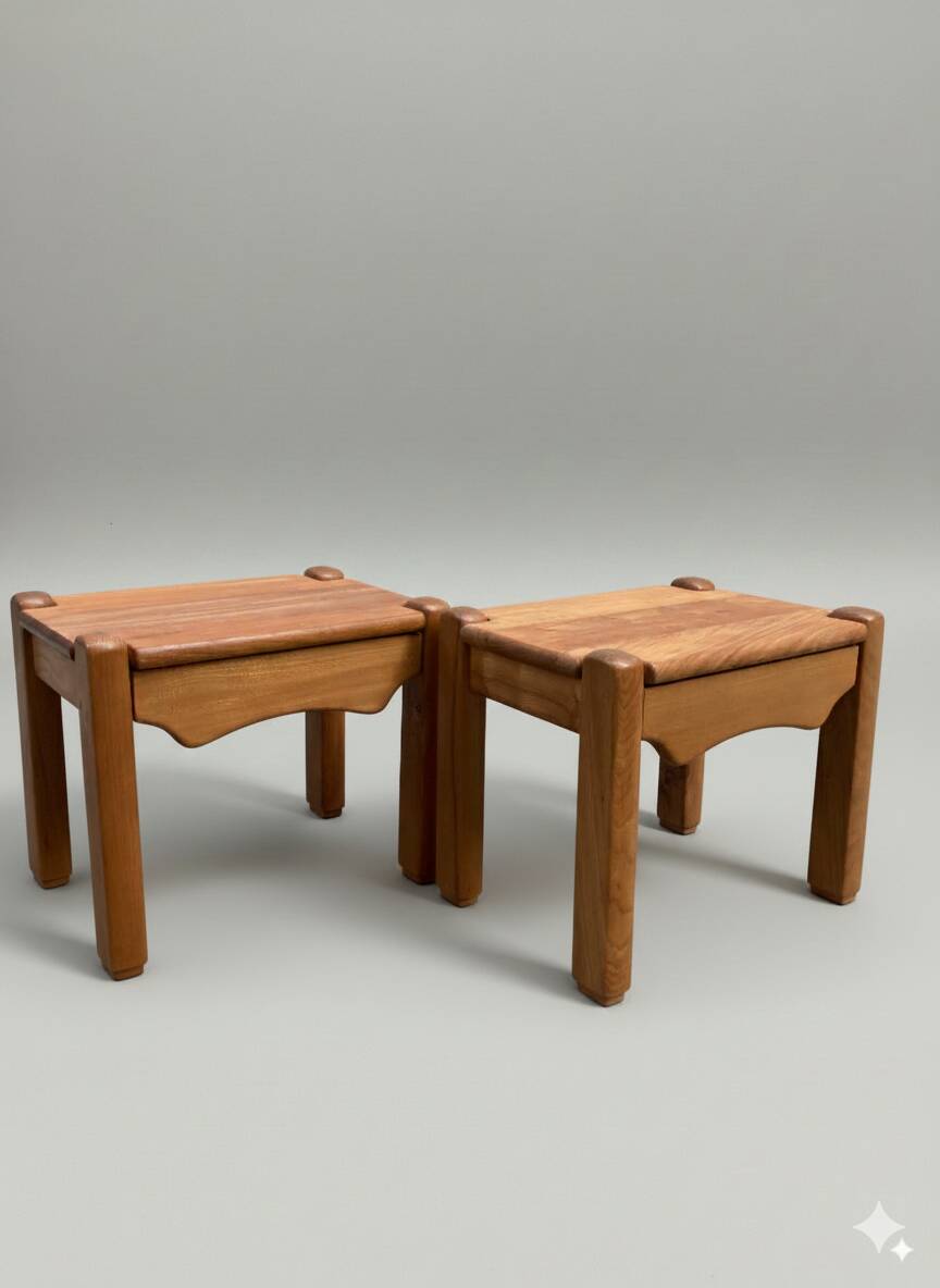 Paire de chevets en orme massif – style Regain / Chapo, années 70