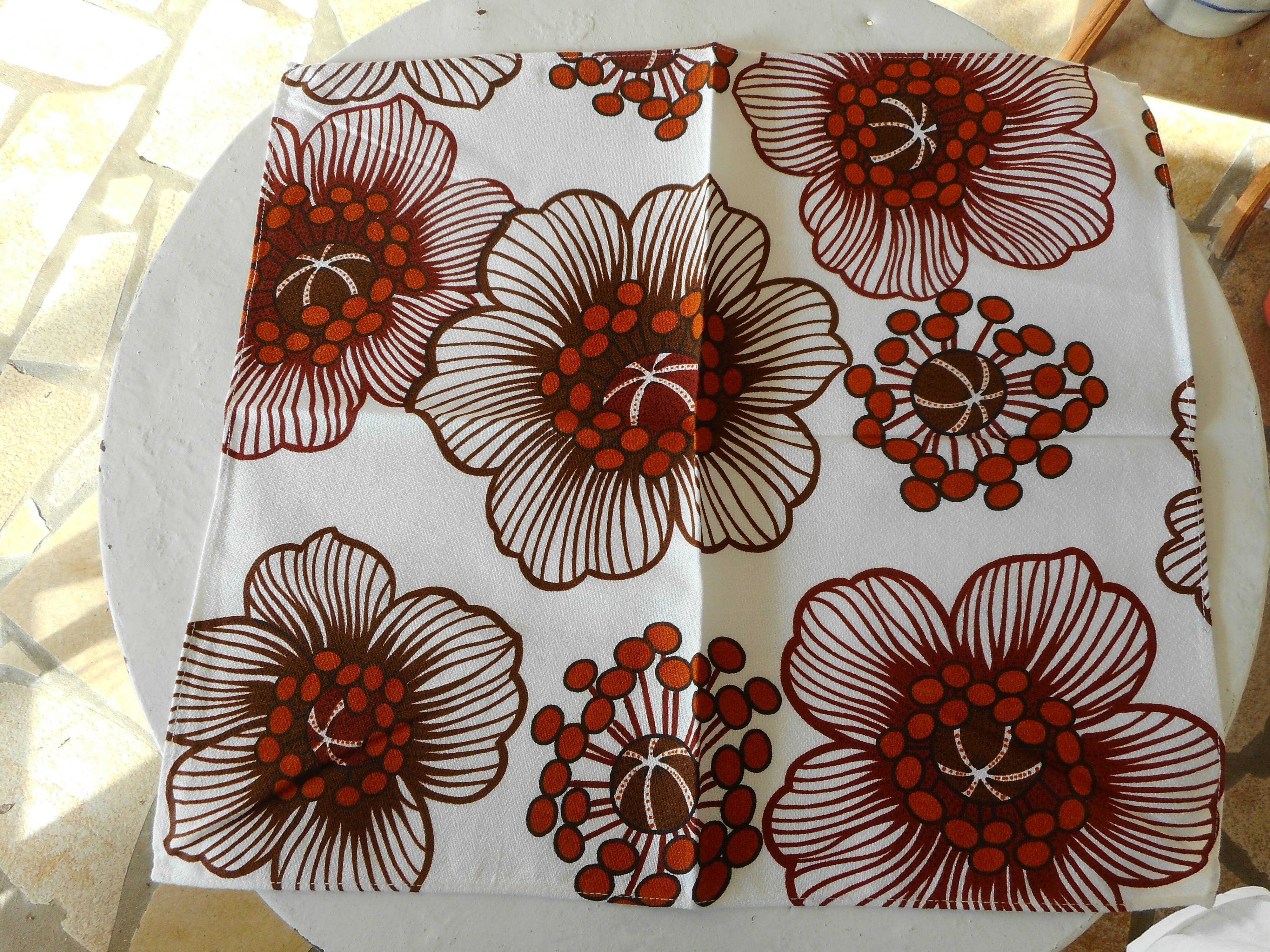 Lot de 8 serviettes de table vintage