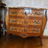 Commode en bois dessus en marbre