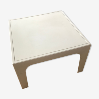 Petite table basse plastique vintage