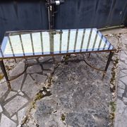 Table basse laiton et or dlg Maison Bagues annees 70