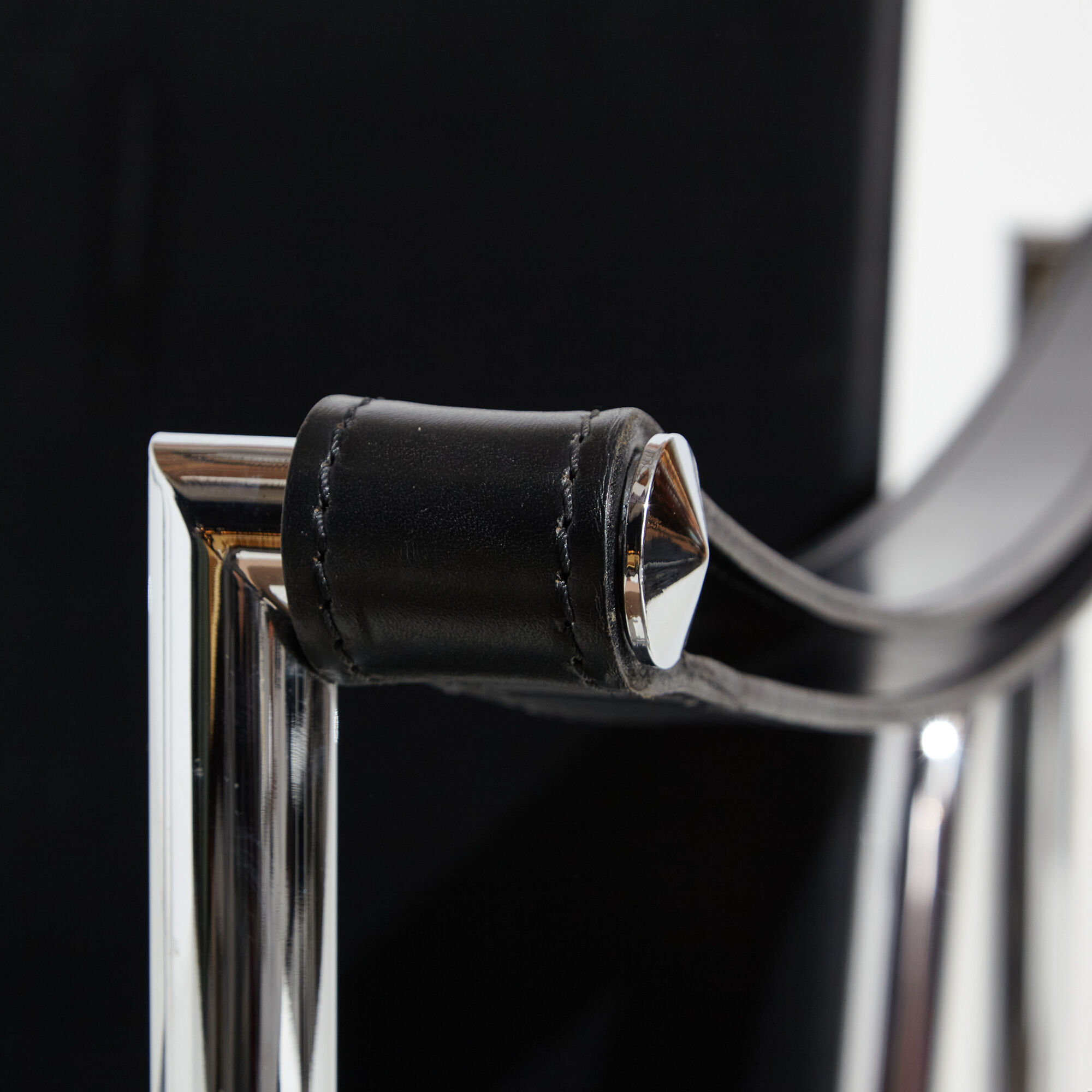 Lc1 leather armchair by le corbusier for cassina