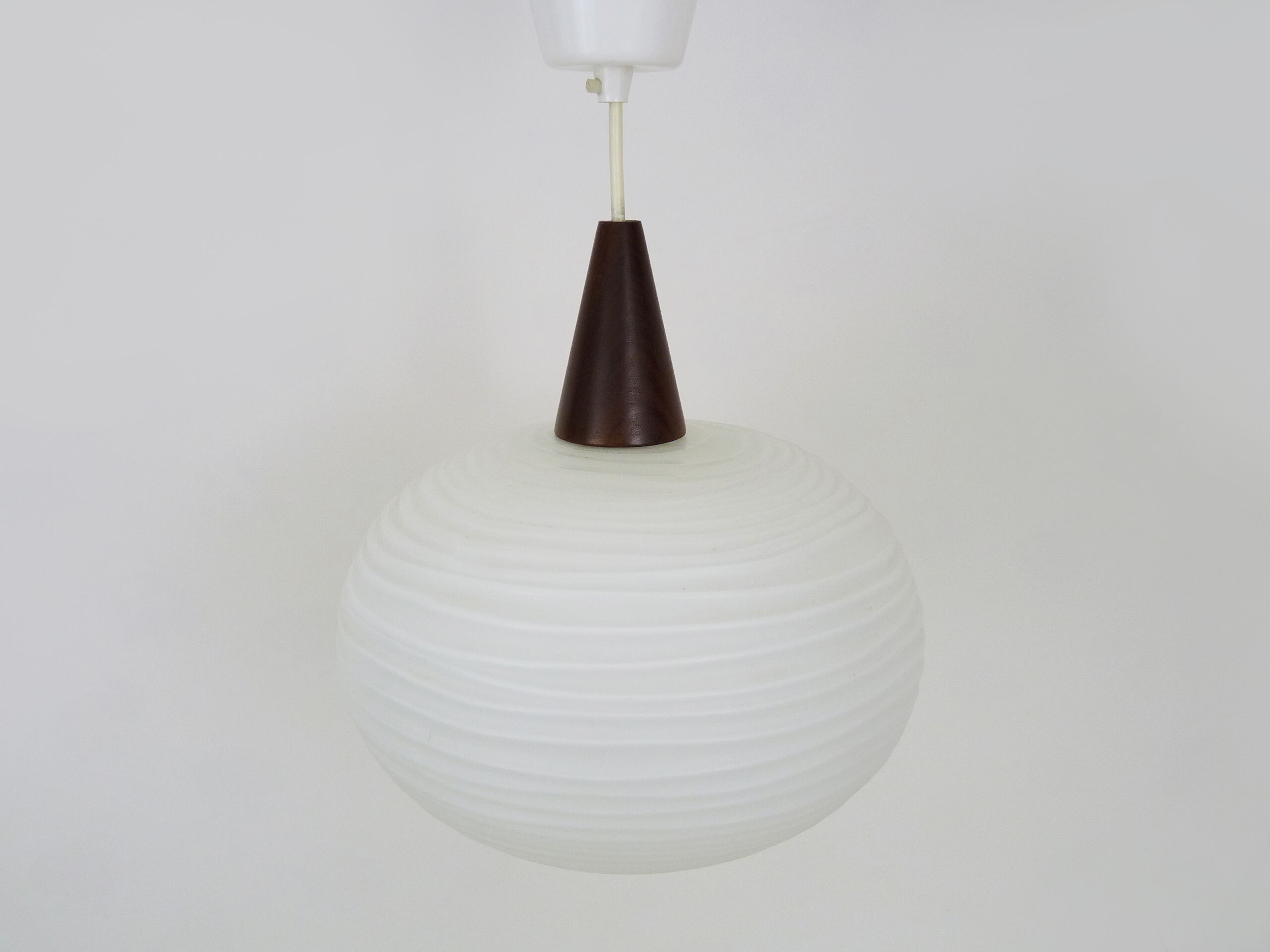 Scandinavian suspension teak and opaline, 1960 Denmark