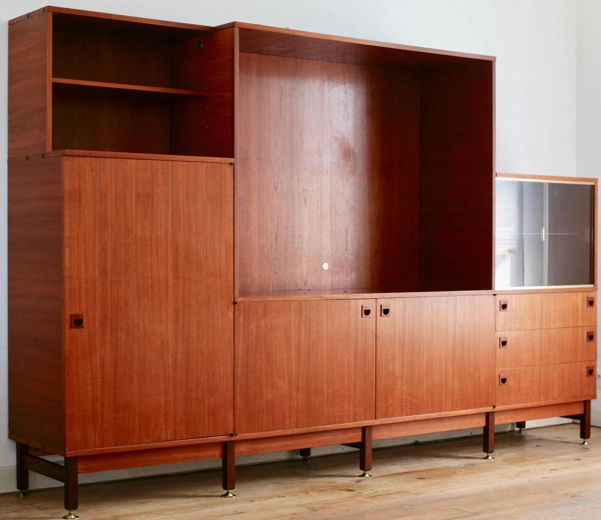 Furniture MULTI TV 67 by André Monpoix, edition MEUBLES TV, France, circa 1960