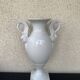 vase amphore en porcelaine blanche