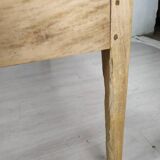 Farm table
