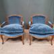 Paire de fauteuil bas de style Louis XV