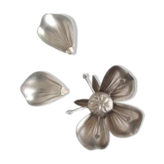 Flower ashtray
