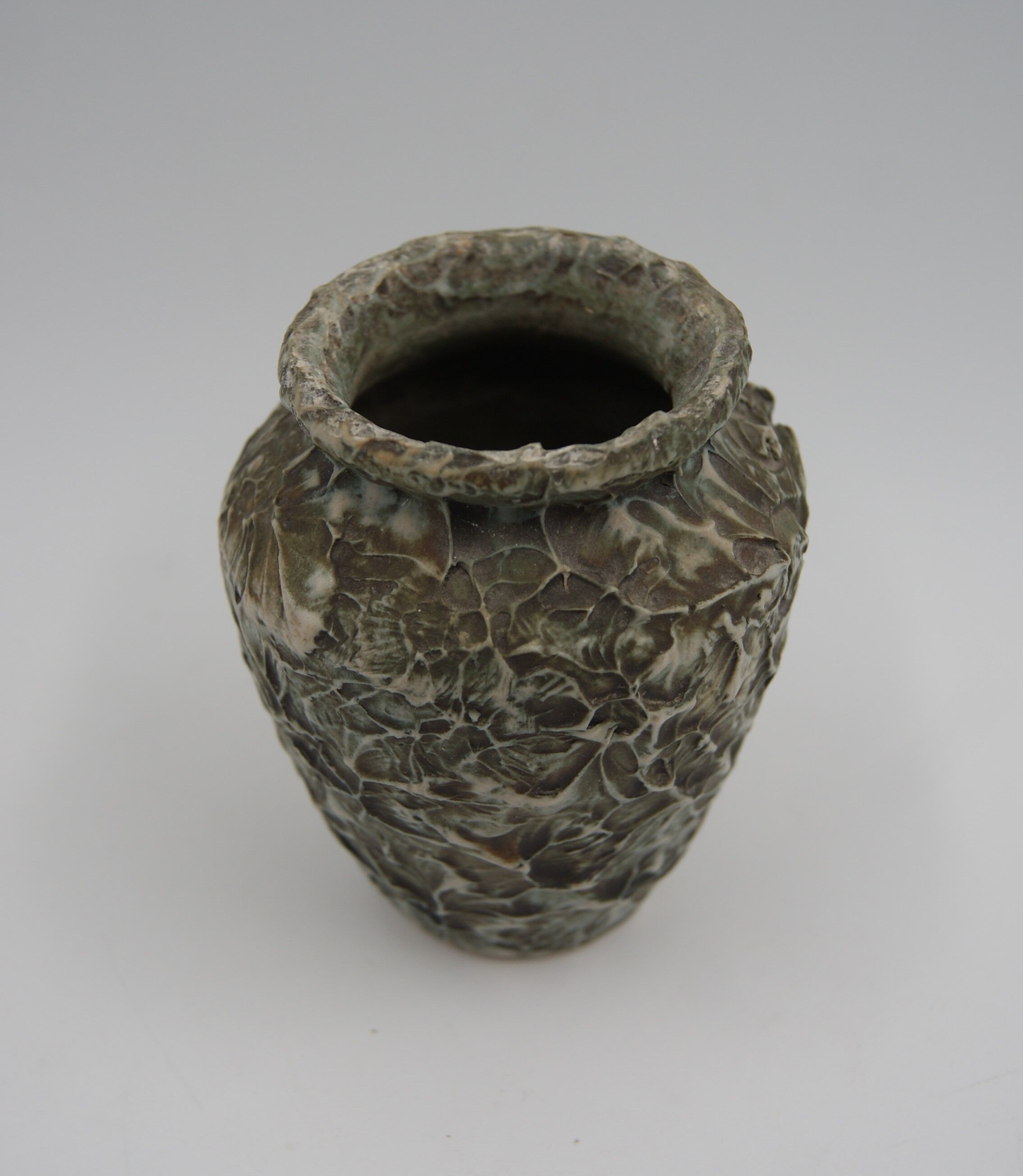 basque sandstone vase ciboure