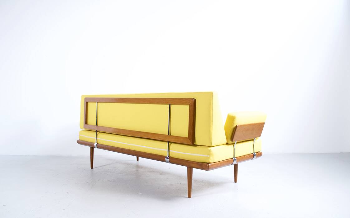 DAYBEB MODEL MINERVA PETER HVIDT & ORLA MØLGAARD NIELSEN FRANCE & SON 1954