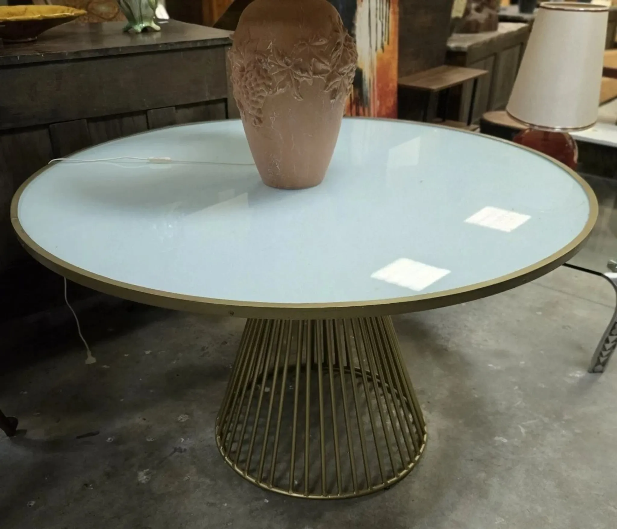 Large round table – In the spirit of Warren Platner for Knoll – Ø 140 cm