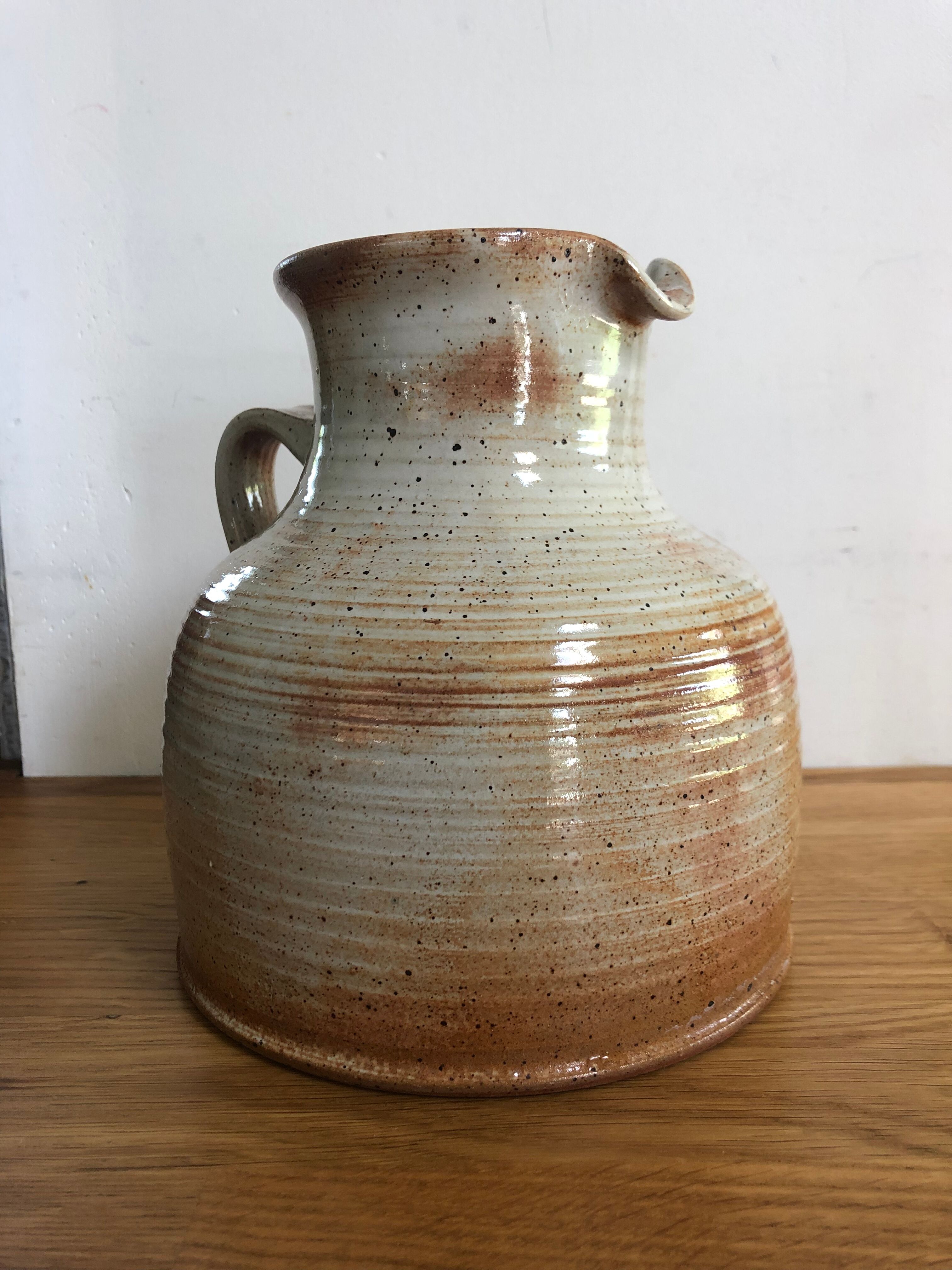 Speckled enamelled sandstone pitcher from Manufacture Sandstone of the Marais