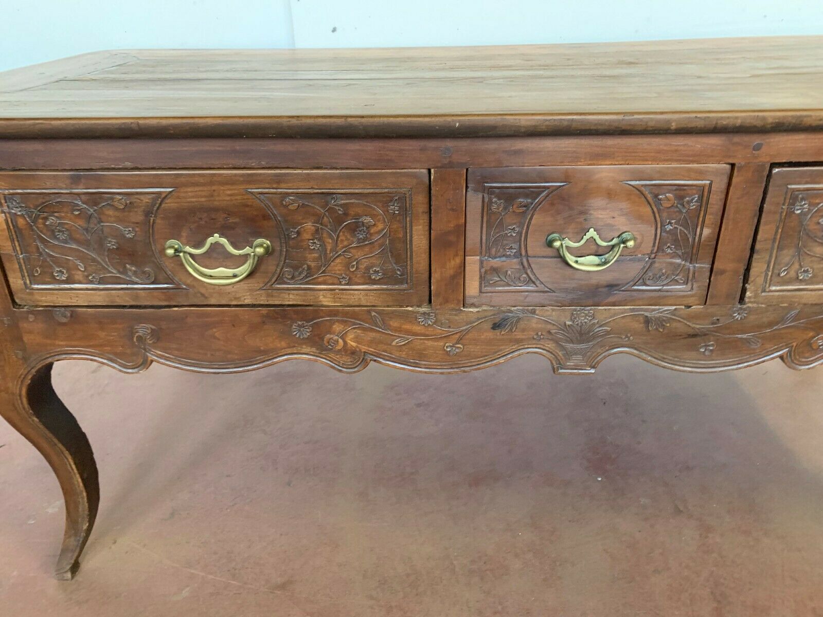 Louis XV-style flat-top desk