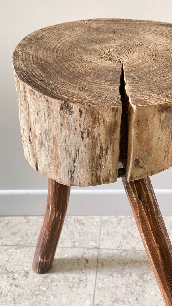 Tabouret tripode brutaliste rondin vintage
