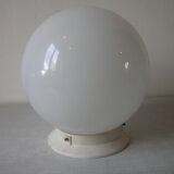 Ancien plafonnier luminaire globe boule sphère en verre opaline déco rétro