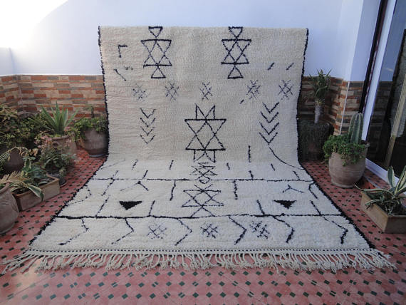 Beniouarin carpet 355x252 cm