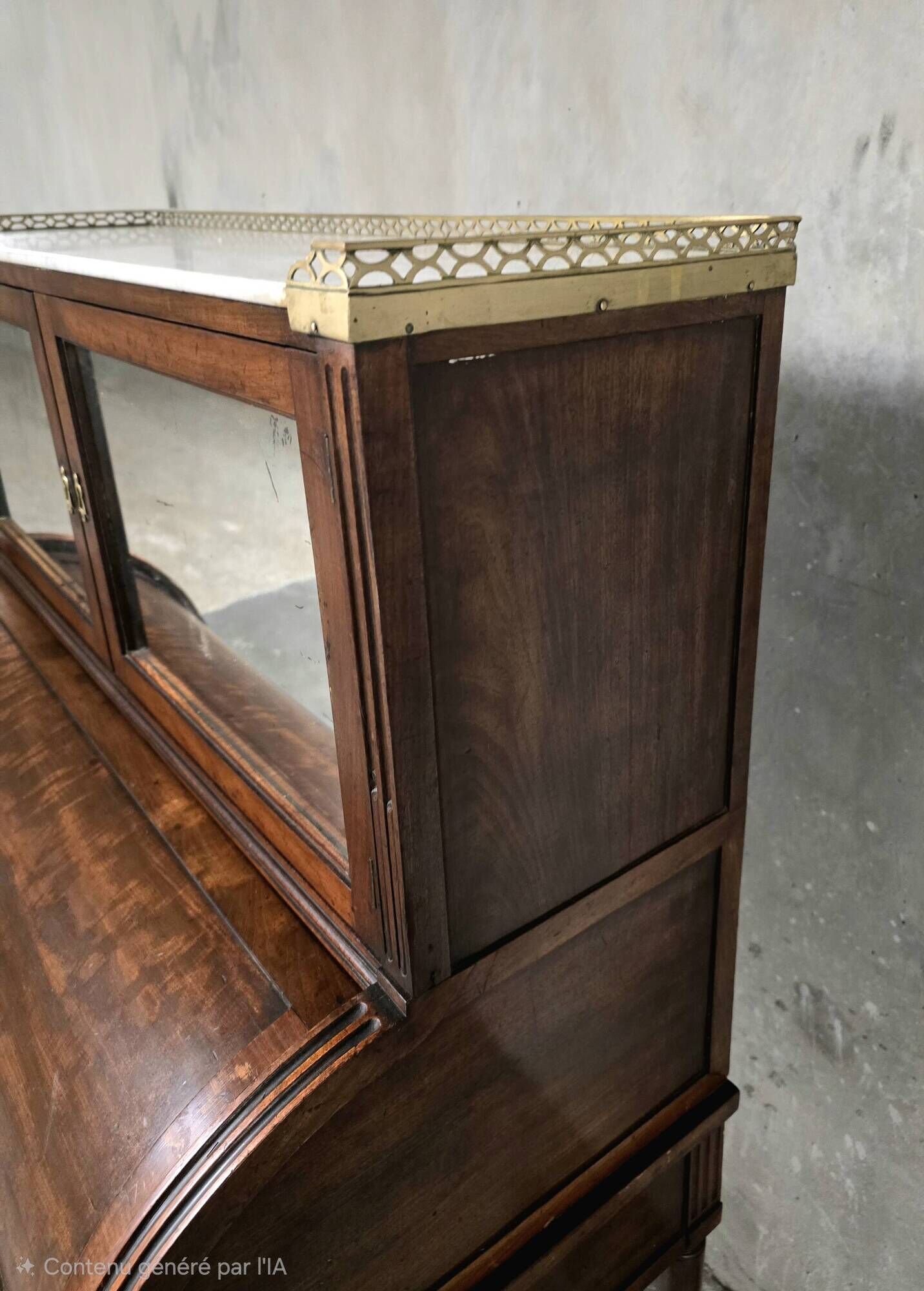Cylinder desk in mahogany and mahogany veneer, Louis XVI style, 19th century.
