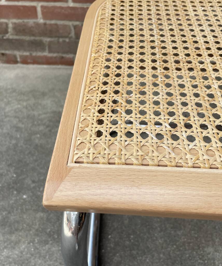 Cesca chair B64 with armrests by Marcel Breuer Design