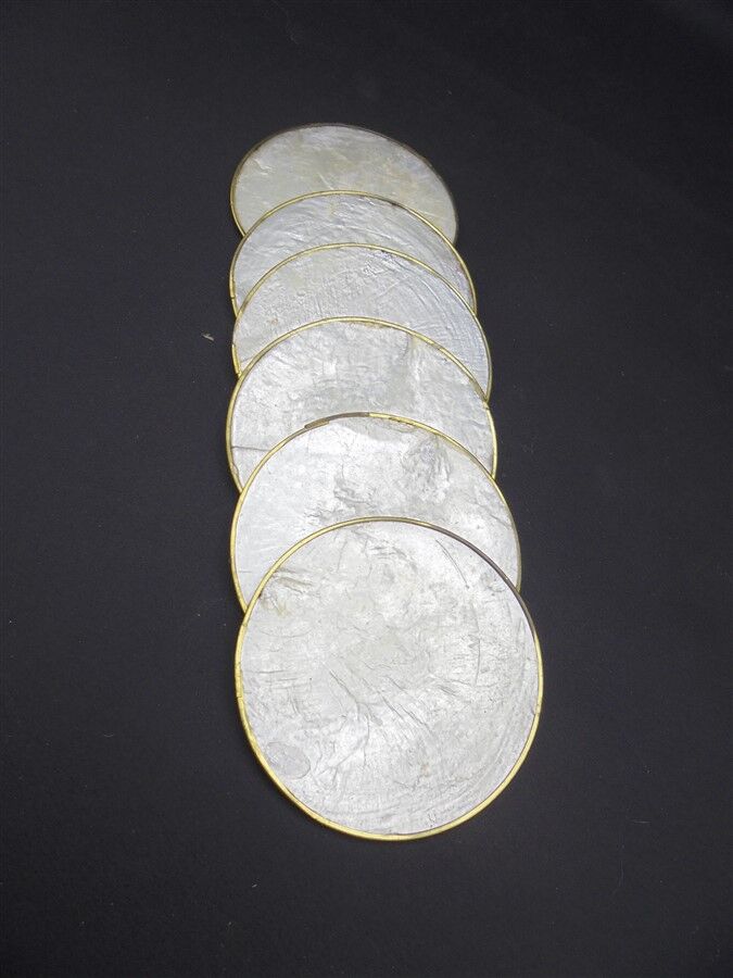 Set of 6 mother-of-pearl coasters