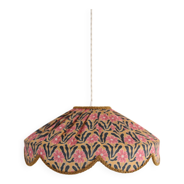 Suspension forme florale imprimée ''Cosette goa flowers