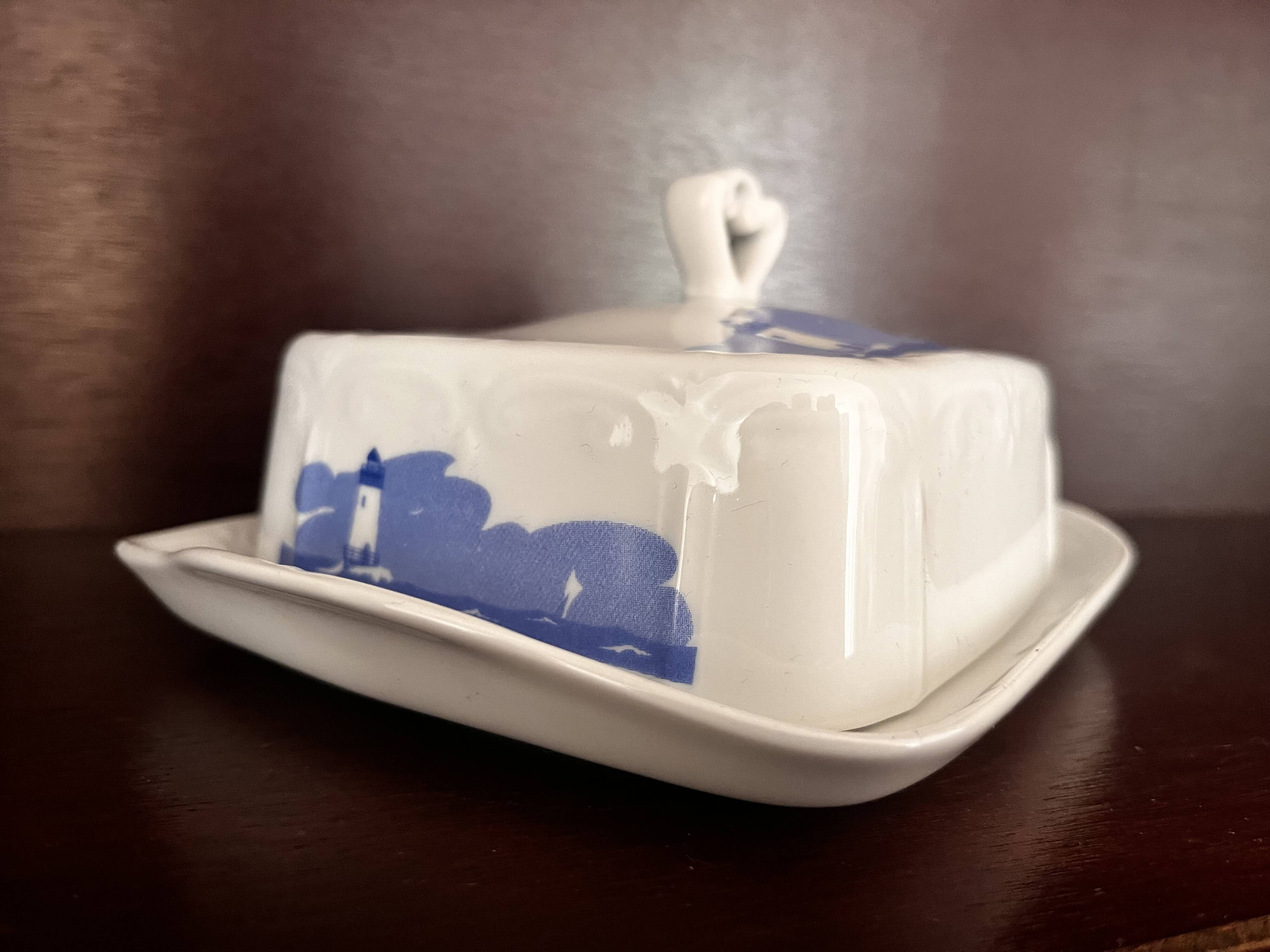 Butter dish